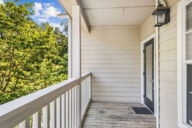 Building Photo - 1250 Parkwood Cir SE
