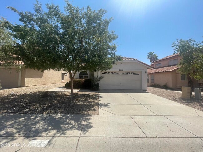 Building Photo - 2915 E Amber Ridge Way