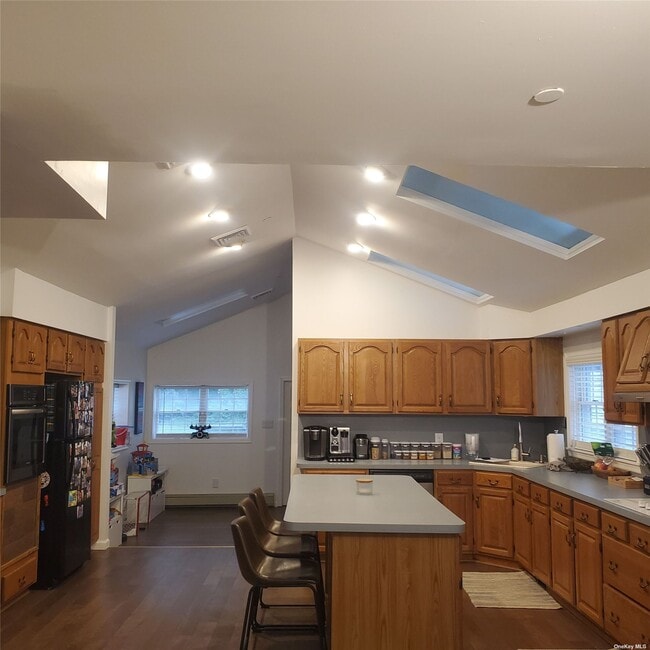 Building Photo - 174 Hegemans Ln