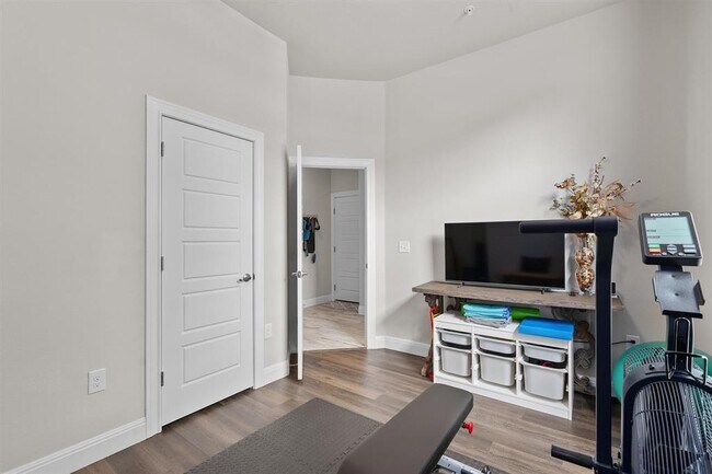Building Photo - 127 Thelonious Dr