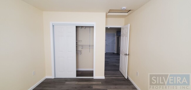 Building Photo - Newly Built 2 Bedroom Unit