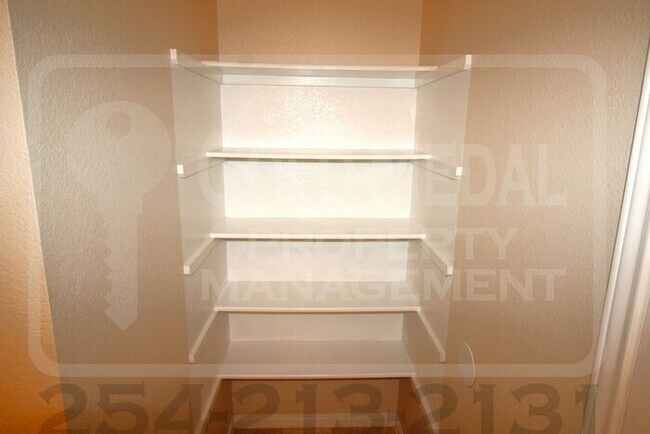 Building Photo - 505 Perseus Dr