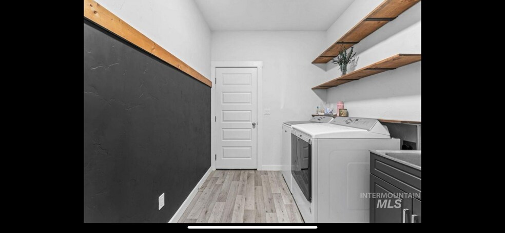 Building Photo - 22205 Aura Vista Way
