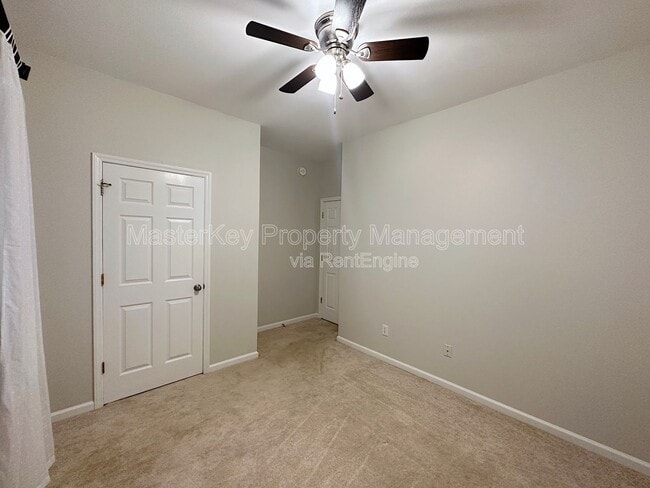 Building Photo - 106 Litton St