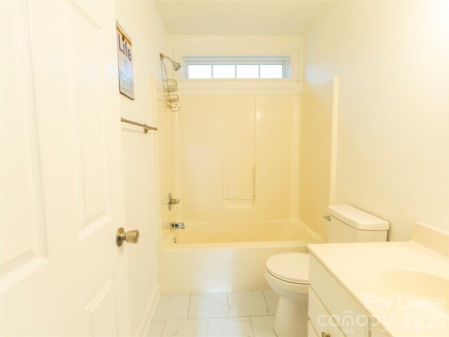 Building Photo - 1990 Trace Creek Dr