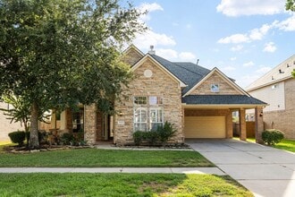 Building Photo - 19403 Country Village Dr