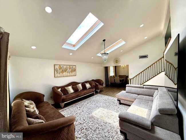 Building Photo - 13042 Trina Dr