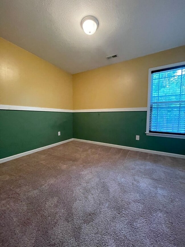 Building Photo - Super Sugarberry