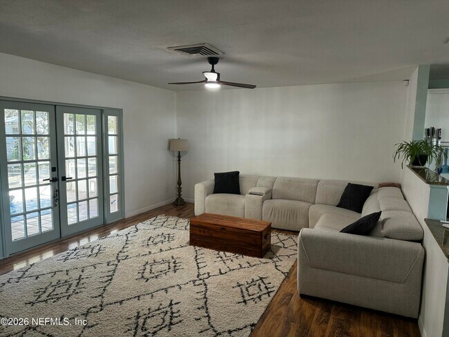 Building Photo - 1926 71st Ave