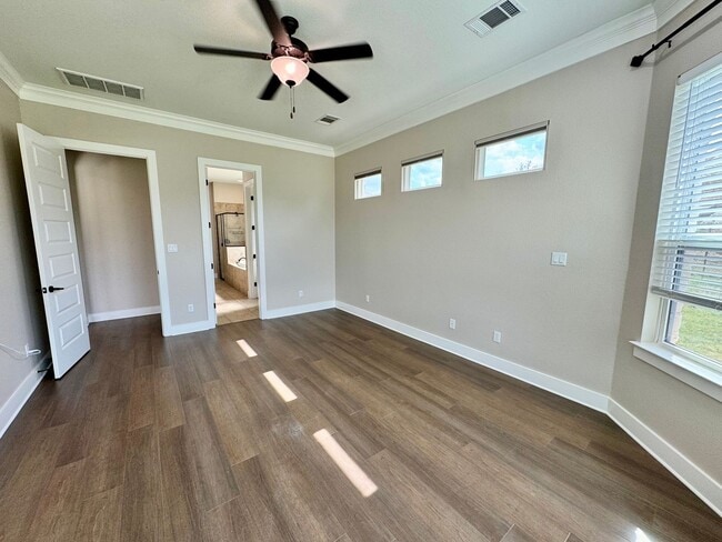 Building Photo - AVAILABLE NOW! One-of-a-Kind Luxury Estate | 5BD/3BA on 2 Acres in Liberty Hill!