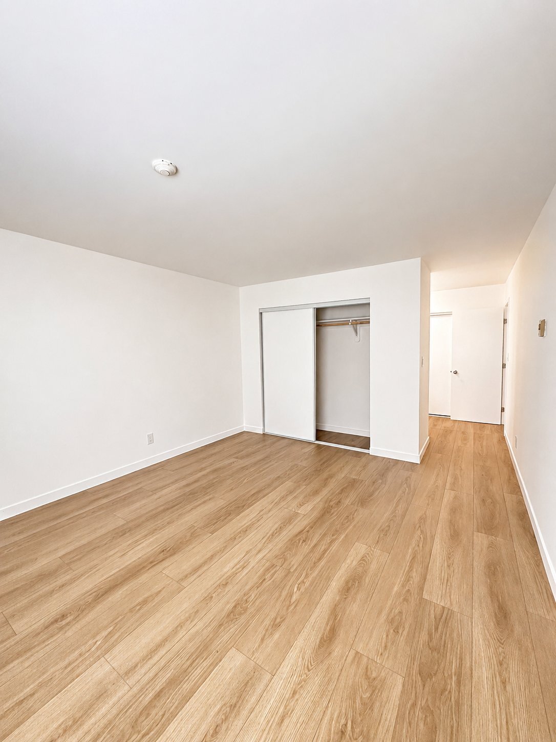 Building Photo - 108 N Helberta Ave