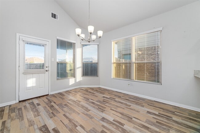 Building Photo - 5138 Royal Jasmine Pl