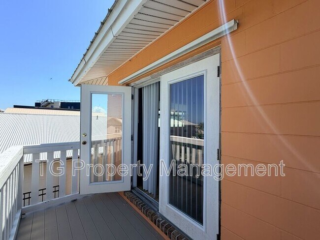 Building Photo - 342 Tarpon Ave