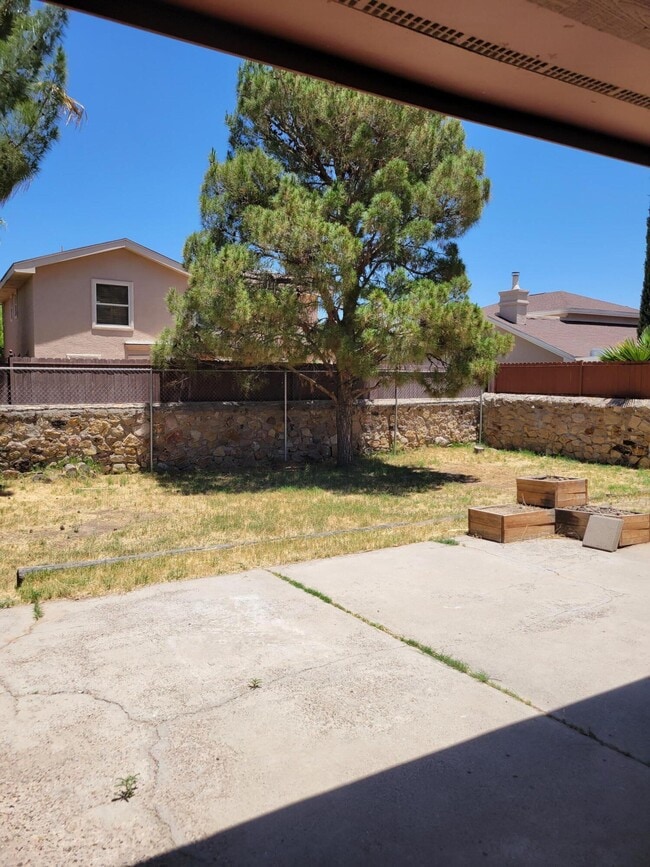 Building Photo - 5624 Spiritus Pl