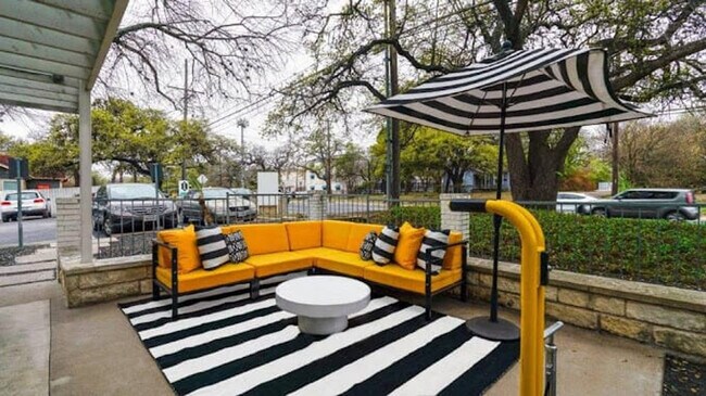 Building Photo - 3501 S 1st St