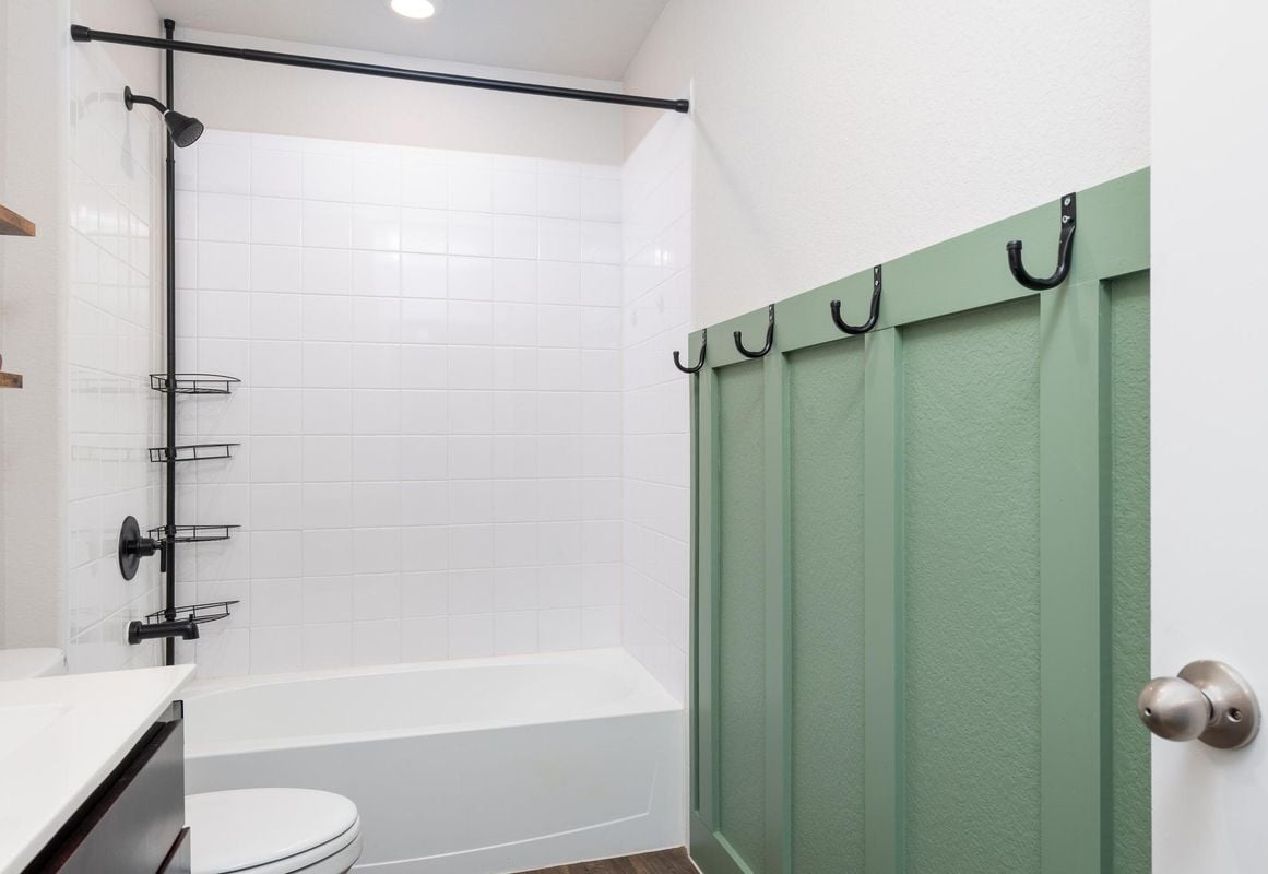 Building Photo - 105 Black Wolf Run