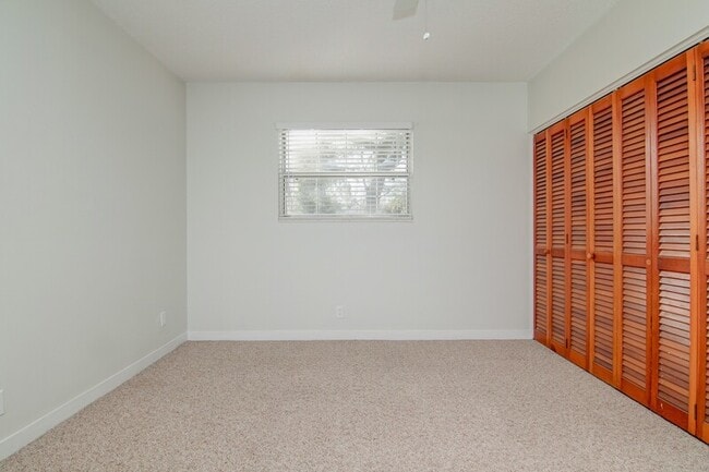 Building Photo - 520 Gamewell Ave