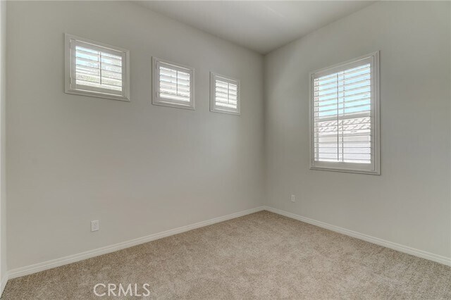 Building Photo - 77 Syrah