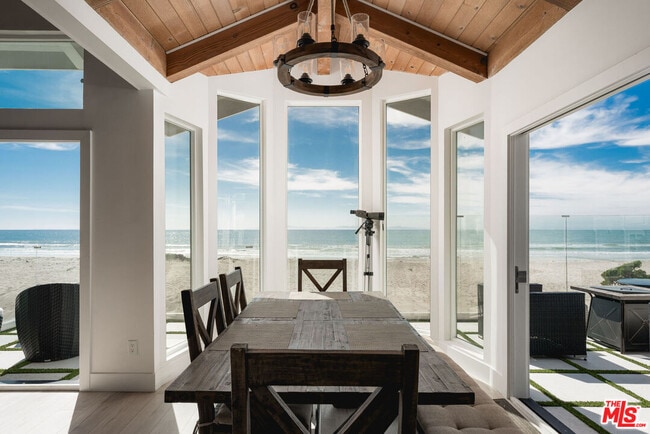 Building Photo - 1044 Waterbury Ln