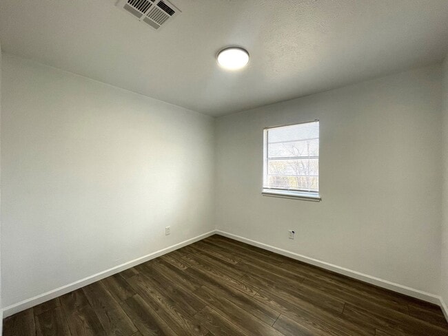 Building Photo - 5304 Monte Pl