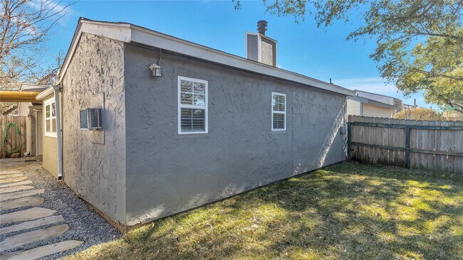 Building Photo - 4505 Terrace Manor Dr