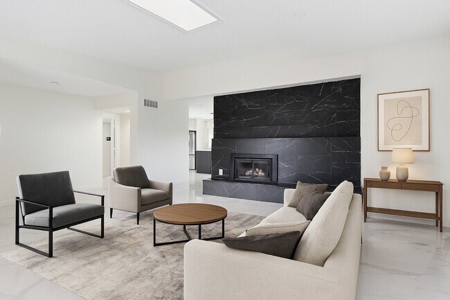 Building Photo - 6814 Loch Langham Dr