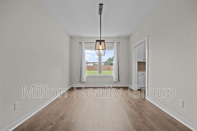 Building Photo - 217 Walker Grv Ln