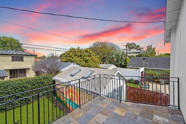 Building Photo - 4258 Beethoven St