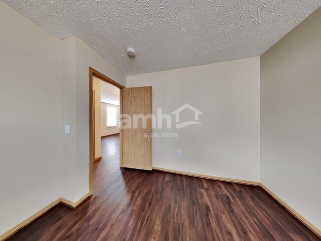 Building Photo - 5688 Battle Creek Way