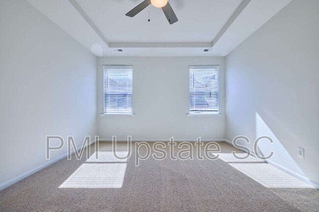 Building Photo - 405 Mariene Dr