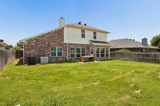 Building Photo - 703 Fossil Hill Dr