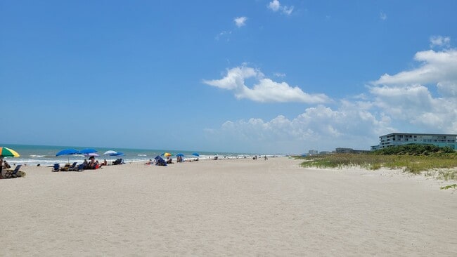Building Photo - Fully Furnished Condo in the heart of Cocoa Beach-Available 10.1.24 to 4.30.25