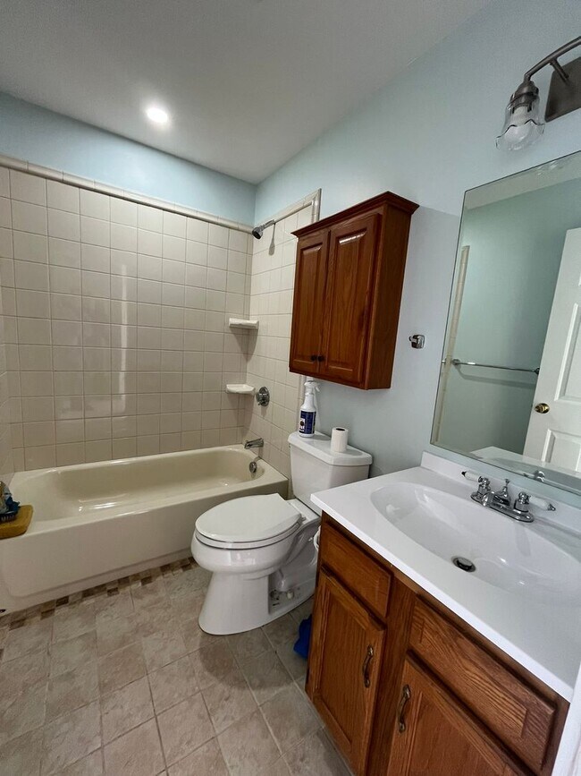 Building Photo - Choice Realty NH Rental Listings