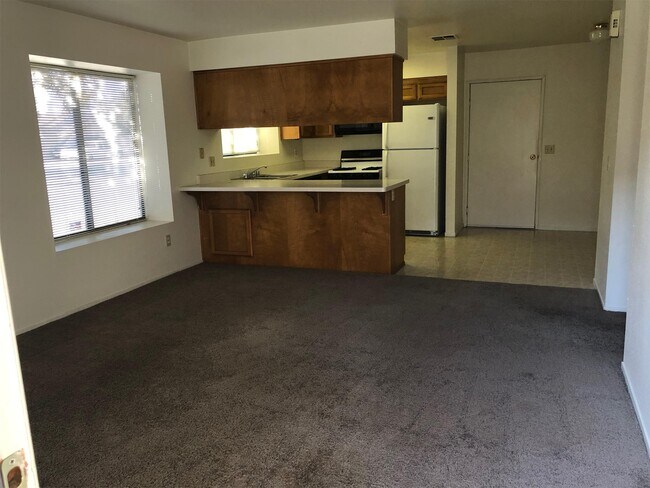 Building Photo - 8706 Lyn River Ct