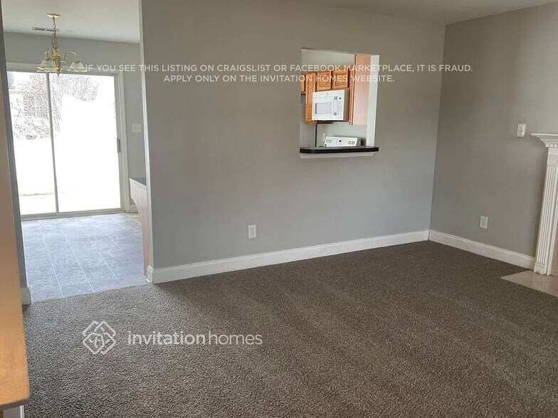 Building Photo - 407 Mooseberry Ln