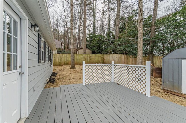 Building Photo - 2/1 Cottage home in Forsyth Co near Lake L...