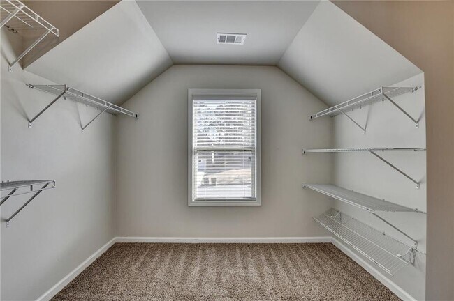 Building Photo - 4810 Haysboro Way