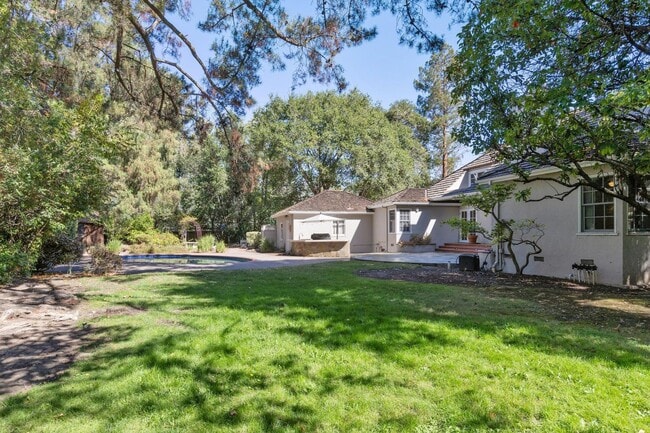 Building Photo - Beautifully Appointed Atherton Estate with Pool & Outdoor Entertaining