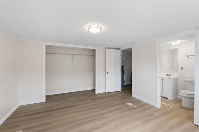 Building Photo - 10507 Tarantula Ct