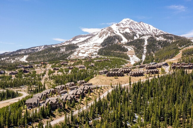 Building Photo - 4 Lower Saddle Ridge Rd