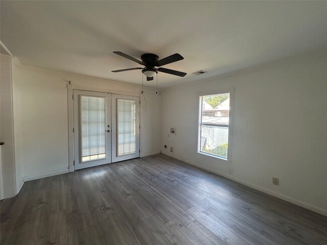 Building Photo - 3419 Elser St