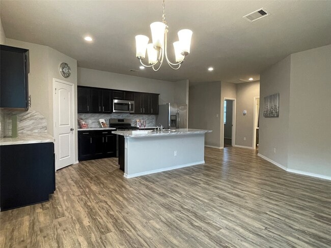 Building Photo - 20919 Corisande St