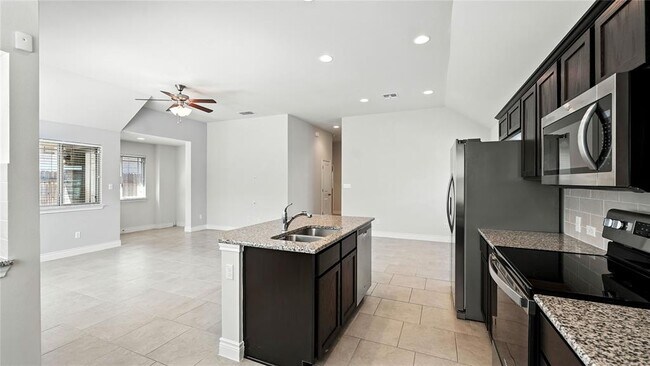 Building Photo - 490 Nautical Lp