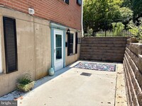 Building Photo - 207 Walnut Hill Rd