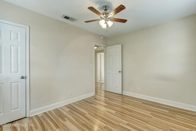 Building Photo - 1611 Stockton St