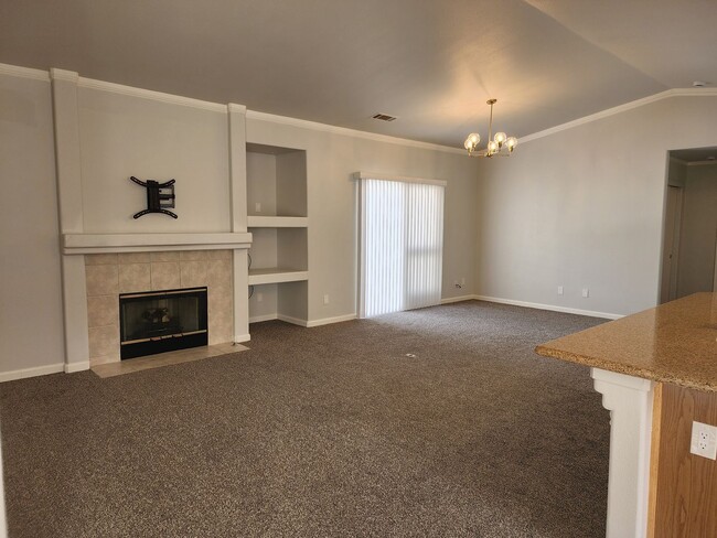 Building Photo - Patio Home For Rent in Winhaven Gardens