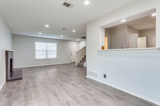 Building Photo - 13314 Goodland Pl