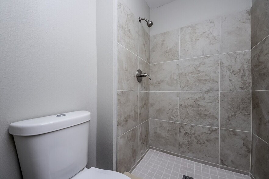 Building Photo - 3047 Elbib Dr