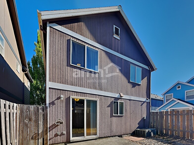 Building Photo - 20592 SW Gracie St