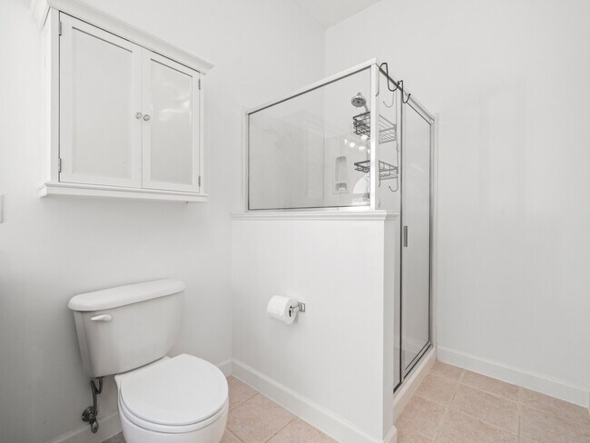 Building Photo - 2947 Imperial Oaks Dr